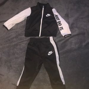 Nike pants set 18 months
